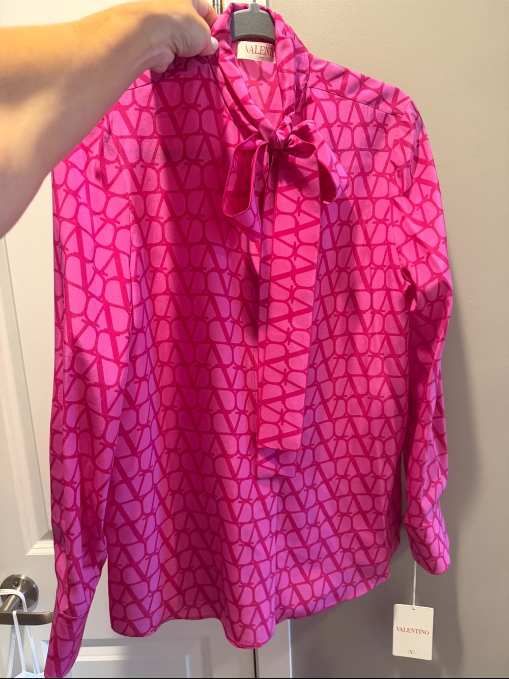 VALENTINO GARAVANI Toile Iconographe Bow Tie Neck Silk Crepe De Chine Blouse